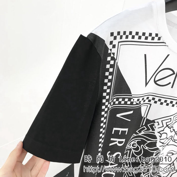 Versace範思哲 19ss早春新款 黑白拼色印花短袖 數碼直噴工藝 定制面料 高版本男女同款 ydi2283